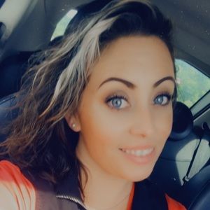 Meet your Posher, Angelita